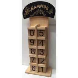 Números grabados en madera