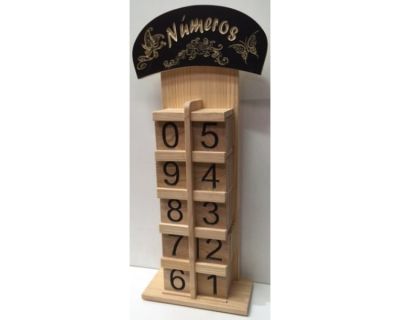 Números grabados en madera