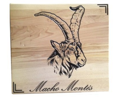 Animal grabado en madera “Macho montés”