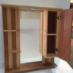 Armario baño en varios tipos de madera