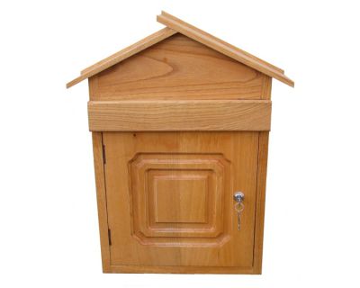 Buzón en madera de castaño