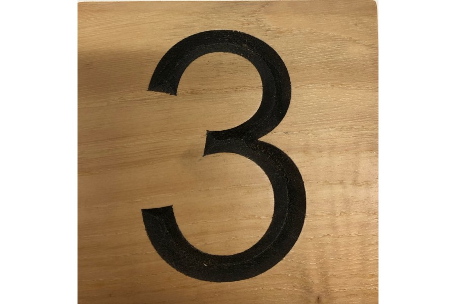 Números grabados en madera