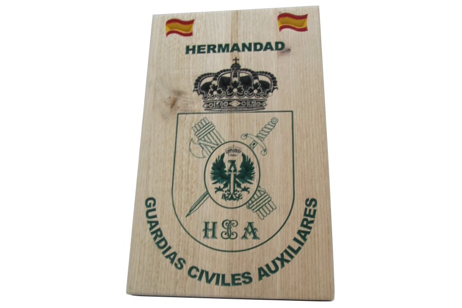 Escudo Hermandad Guardia Civil grabado en madera