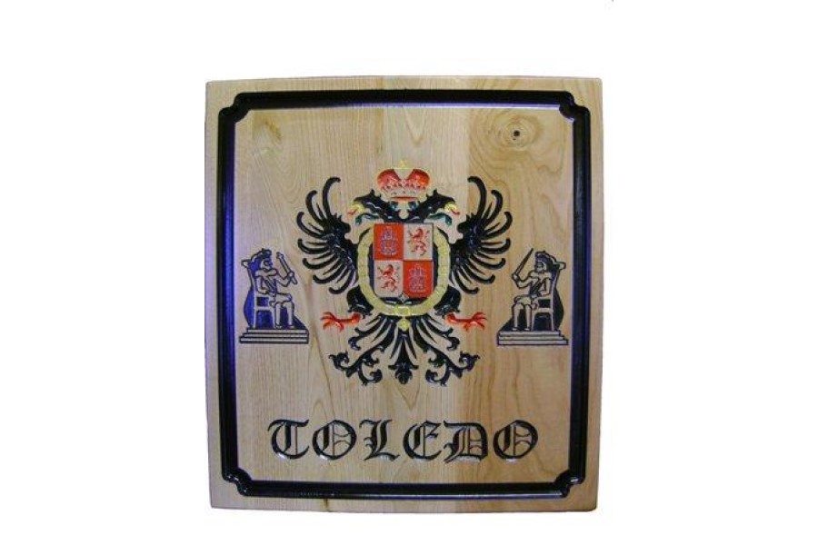 Escudo “Toledo” grabado en madera