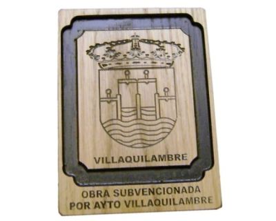 Escudo «Villaquilambre» grabado en madera
