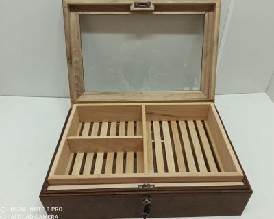Caja humidificadora para puros